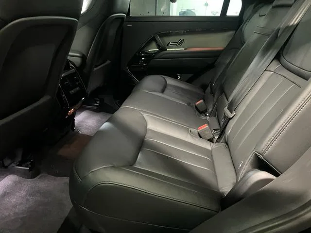 Land Rover Range Rover Sport DYNAMIC S 300PS 2023 — миниатюра 3