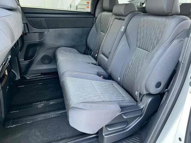 Toyota ALPHARD HYBRID X 2025 — миниатюра 3