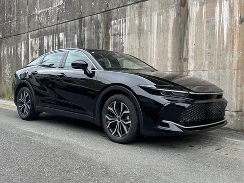 Toyota CROWN CROSSOVER 2024 buy in Moscow