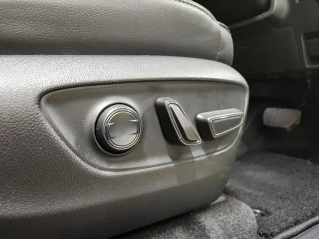 Toyota LAND CRUISER 250 VX 2024 — миниатюра 3