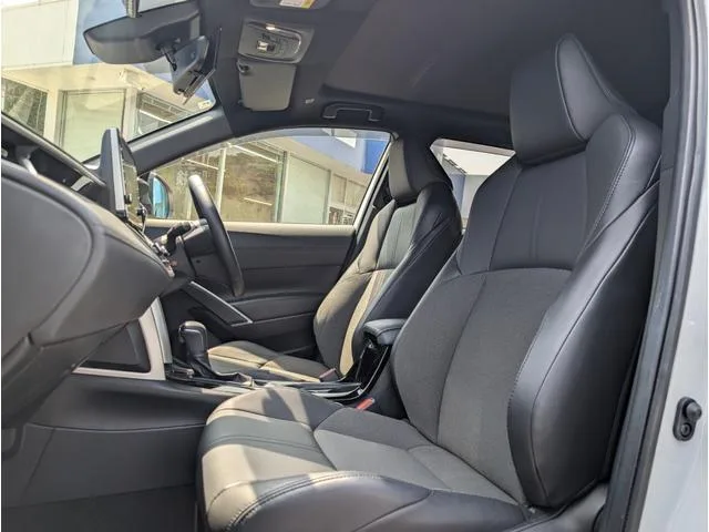 Toyota CorollaCross HYBRID Z 2023 — миниатюра 2