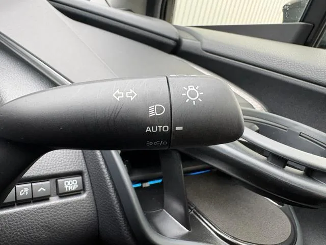 Toyota Prius G 2023 — миниатюра 5