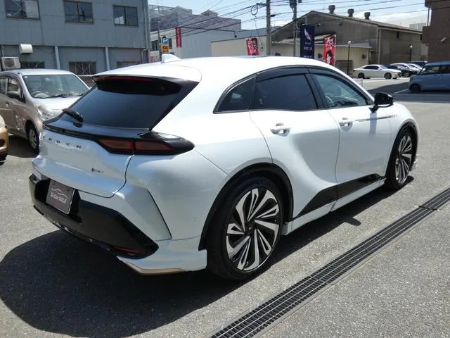 Toyota CROWN SPORT Z THE 70TH 2025 — миниатюра 4
