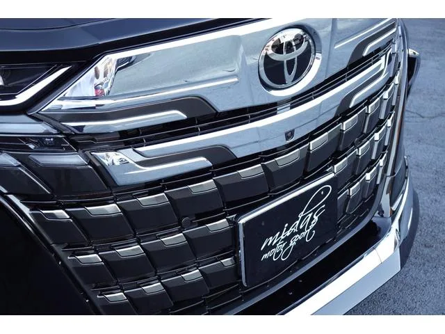 Toyota Alphard Z 2024 — миниатюра 3