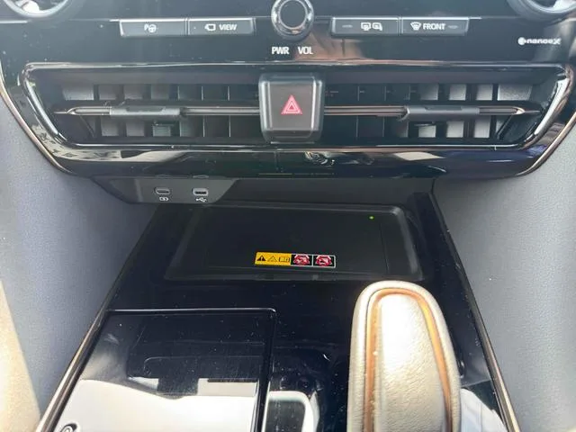 Toyota VELLFIRE HYBRID Z PREMIER 2024 — миниатюра 3