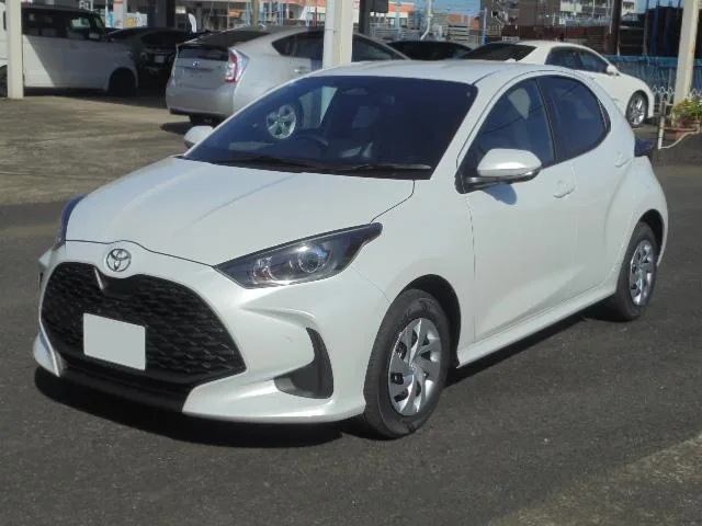 Toyota Yaris G 2025 — фото 1, купить с доставкой в Москву