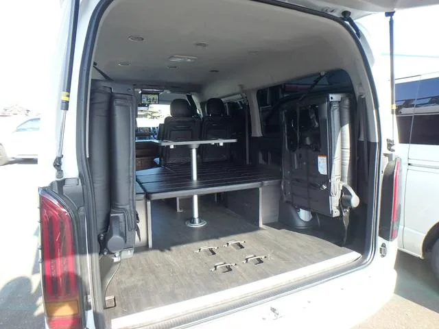Toyota HIACE WAGON GL 2024 — миниатюра 5