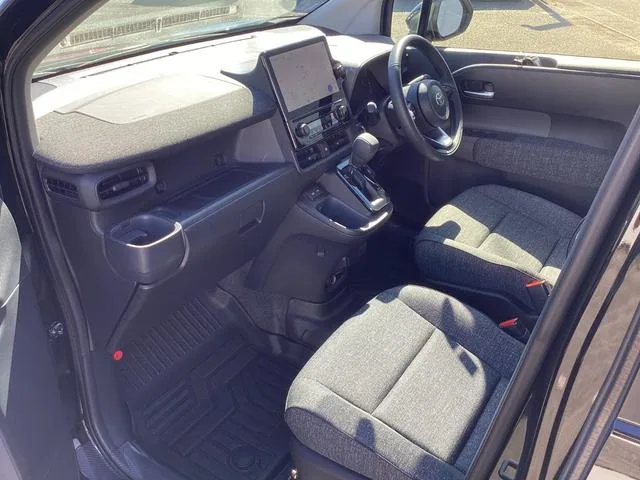 Toyota SIENTA Z 2023 — миниатюра 4