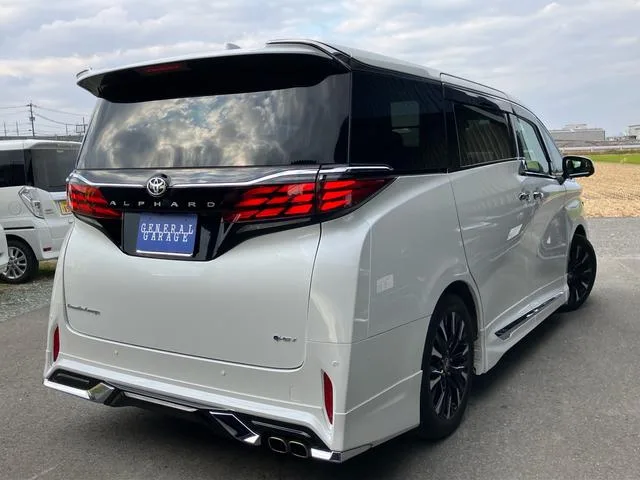 Toyota ALPHARD HYBRID EXECUTIVE LOUNGE 2025 — миниатюра 5