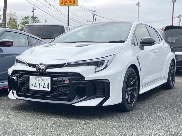 Toyota GR COROLLA RZ 2025 — фото 1, купить с доставкой в Москву