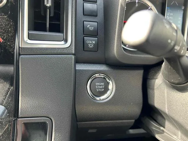 Toyota GRANACE PREMIUM 2023 — миниатюра 3