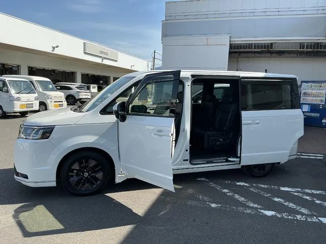 Honda STEPWAGON SPADA 2024 — миниатюра 5