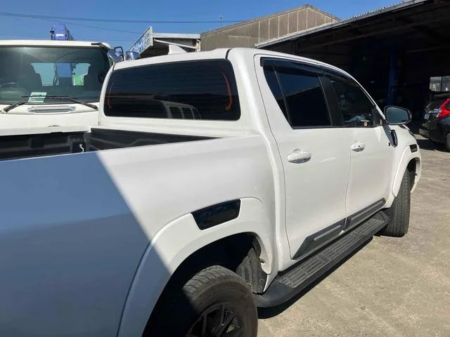 Toyota HILUX Z GR SPORT 2024 — миниатюра 5