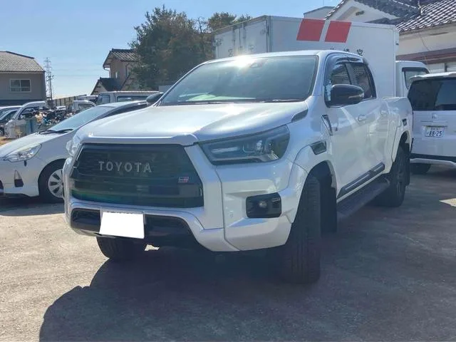 Toyota HILUX Z GR SPORT 2024 — фото 1, купить с доставкой в Москву