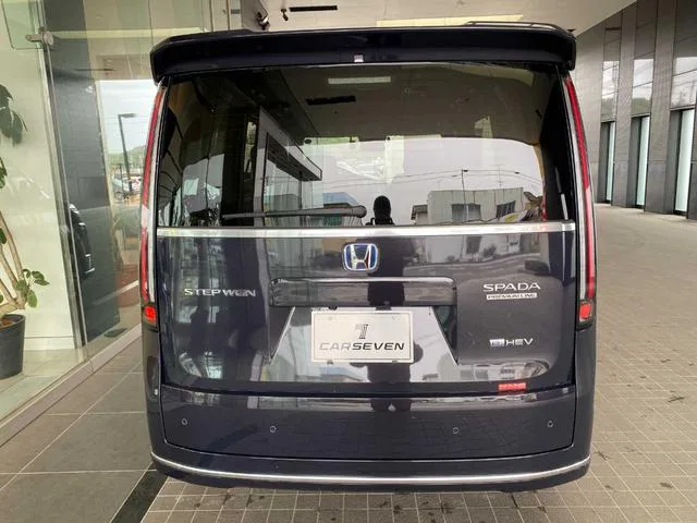 Honda STEPWAGON E:HEV SPADA PREMIUM LINE 2022 — миниатюра 3