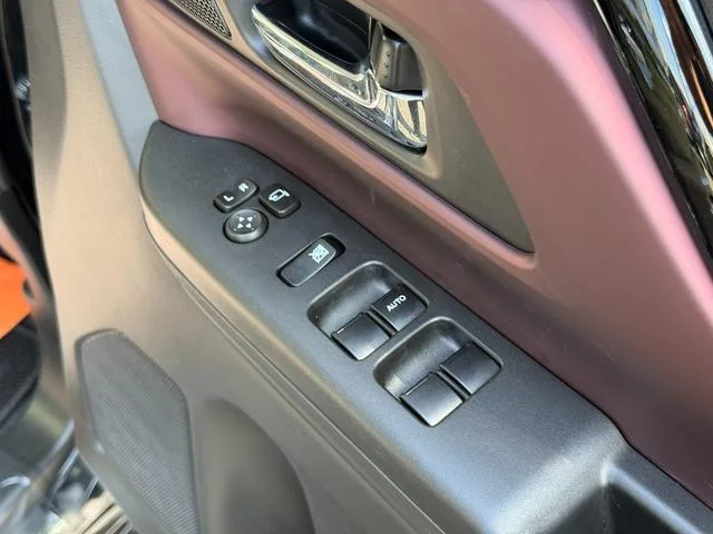 Suzuki SPACIA CUSTOM HYBRID XS TURBO 2025 — миниатюра 4