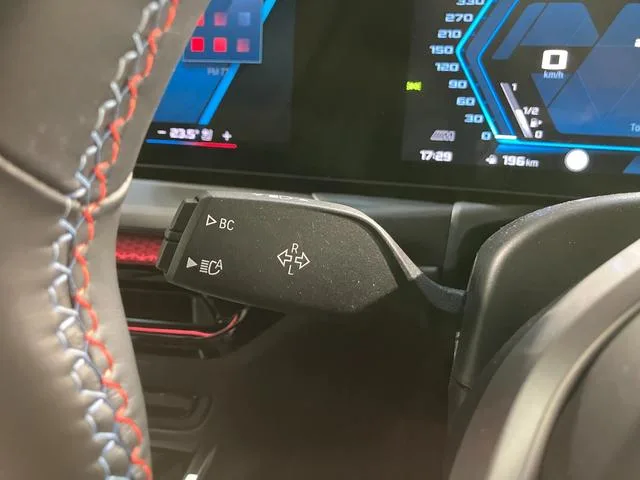 BMW M2 BASE GRADE 2025 — миниатюра 3