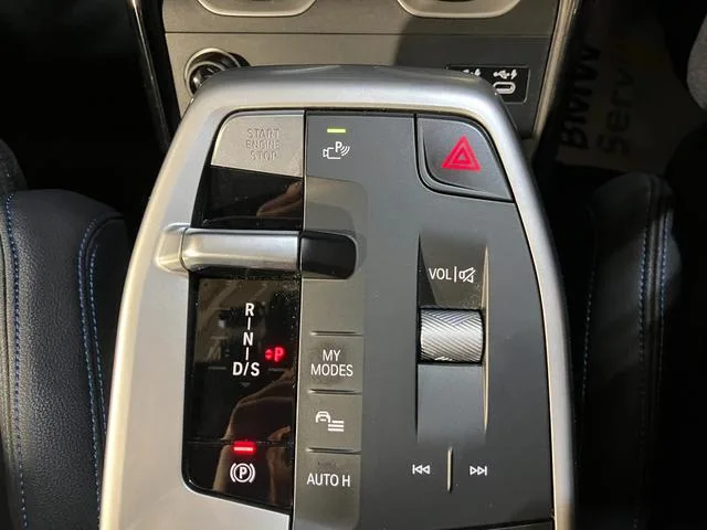 BMW X1 X DRIVE 20I M SPORT 2023 — миниатюра 3