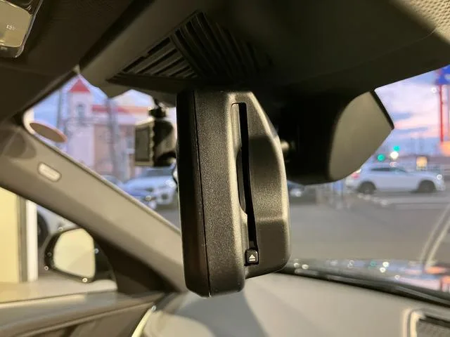 BMW X1 X DRIVE 20I M SPORT 2023 — миниатюра 4