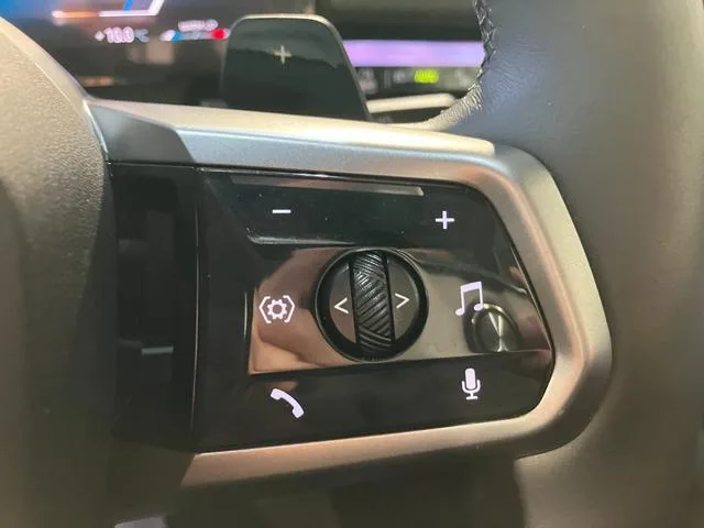 BMW 5 Series 523D X DRIVE M-SPORT 2025 — миниатюра 3