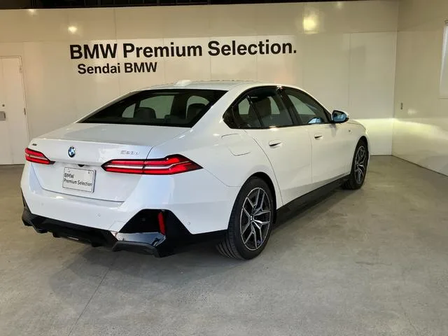 BMW 5 Series 523D X DRIVE M-SPORT 2025 — миниатюра 5