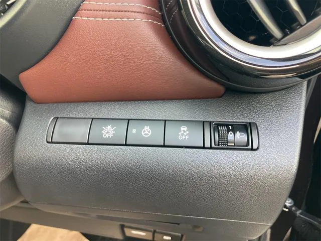 Nissan Kicks X FOUR STYLE EDITION 2023 — миниатюра 5