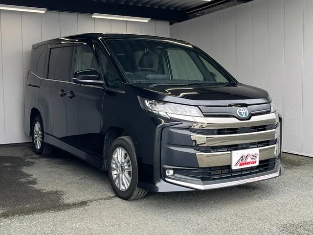 Toyota NOAH HYBRID S-Z 2022 — миниатюра 2