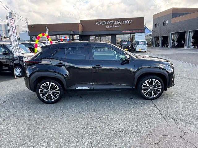 Toyota YARIS CROSS HYBRID Z 2023 — миниатюра 2