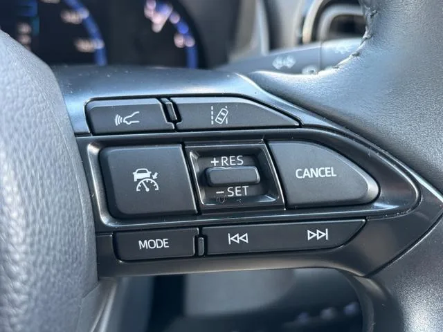 Toyota YARIS CROSS HYBRID Z 2023 — миниатюра 4
