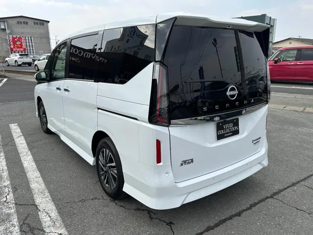 Nissan SERENA E-4ORCE HIGHWAY STAR V 2025 — миниатюра 3
