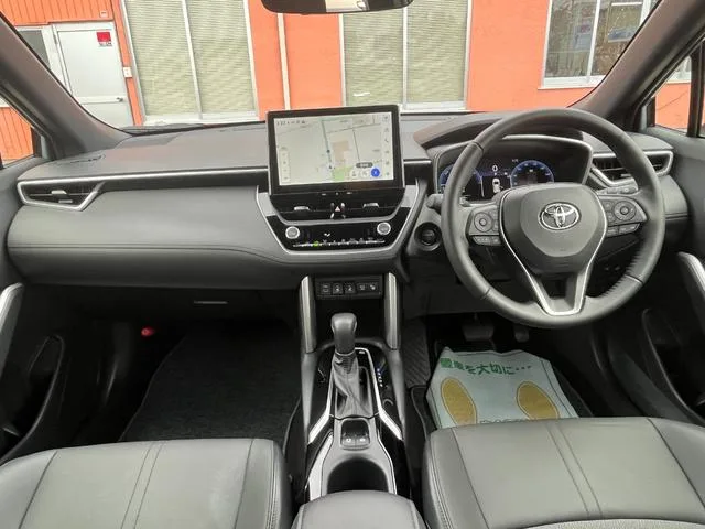 Toyota CorollaCross HYBRID Z 2024 — миниатюра 4