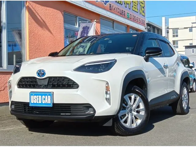 Toyota YARIS CROSS HYBRID G 2022 — фото 1, купить с доставкой в Москву