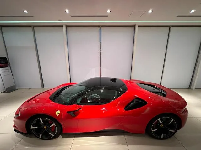 Ferrari SF90 STRADALE BASE GRADE 2022 — миниатюра 3