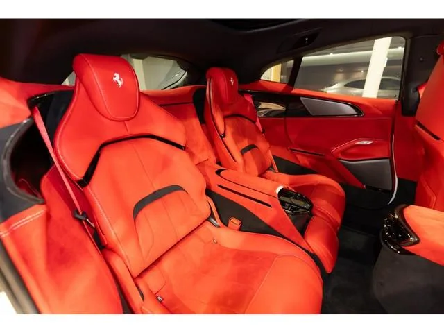 Ferrari Purosangue BASE GRADE 2025 — миниатюра 4