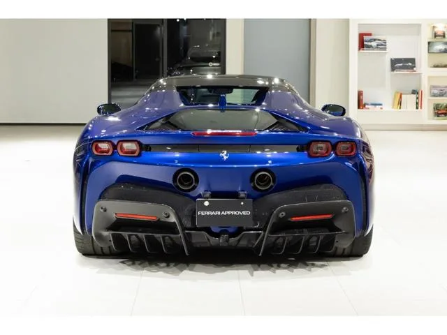 Ferrari SF90 SPIDER BASE GRADE 2024 — миниатюра 3