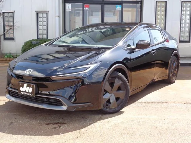 Toyota Prius U 2023 — фото 1, купить с доставкой в Москву