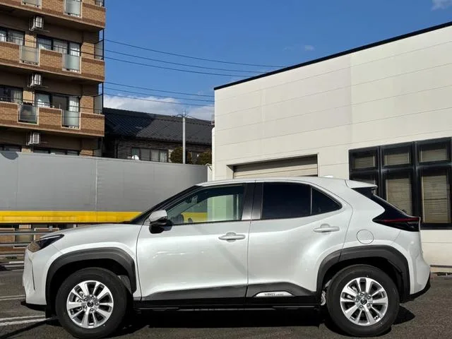 Toyota YARIS CROSS G 2023 — миниатюра 3