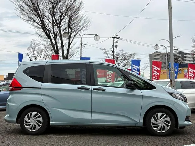 Honda FREED PLUS HYBRID HYBRID G BLACK STYLE 2023 — миниатюра 2