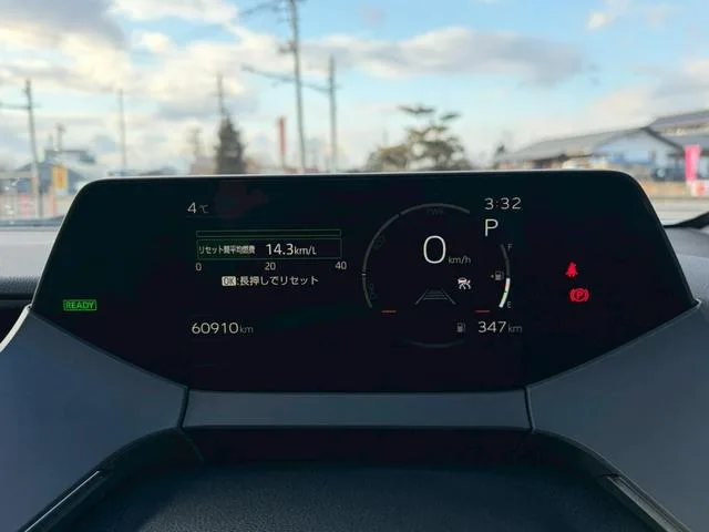 Toyota Prius Z 2023 — миниатюра 3