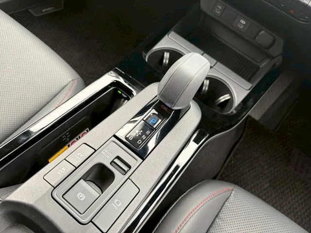 Toyota PRIUS Z 2023 — миниатюра 4