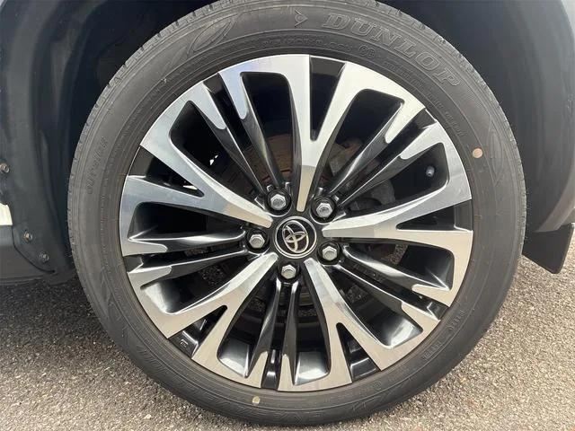 Toyota YARIS CROSS HYBRID Z 2023 — миниатюра 5