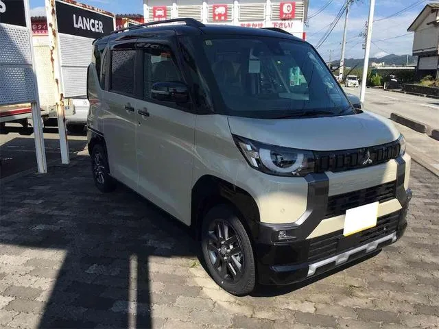 Mitsubishi DELICA MINI G PREMIUM 2023 — миниатюра 2