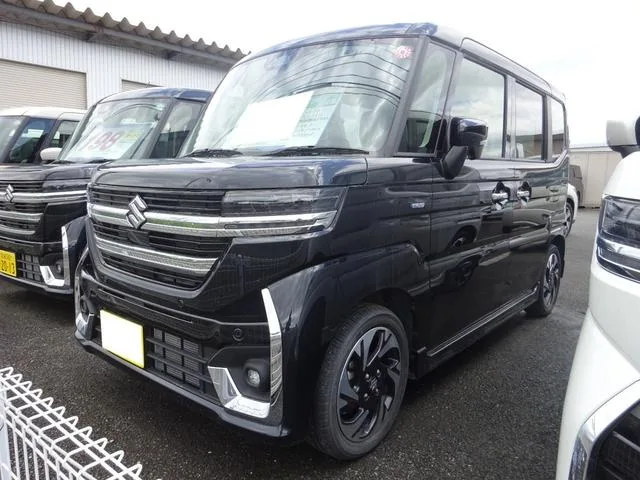 Suzuki SPACIA CUSTOM HYBRID XS 2023 — фото 1, купить с доставкой в Москву