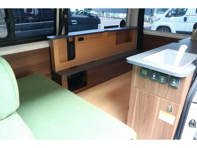 Toyota HIACE VAN 2022 — миниатюра 4
