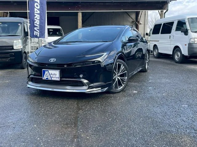 Toyota Prius Z 2023 — миниатюра 2