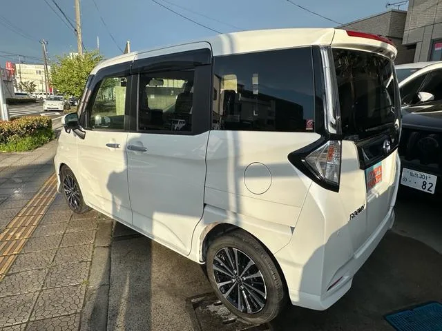 Toyota ROOMY CUSTOM G-T 2023 — миниатюра 2