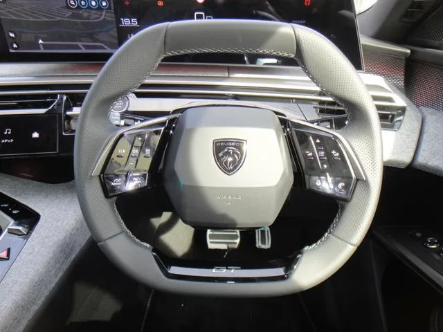 Peugeot 3008 GT HYBRID ALCANTARA PACKAGE 2025 — миниатюра 5