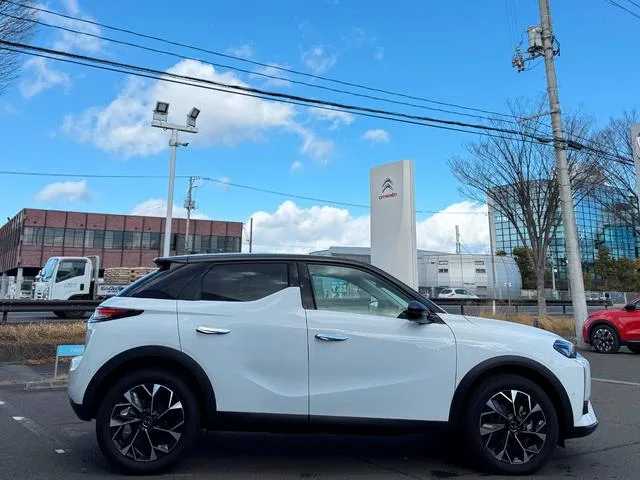 DS DS3 OPERA BLUE HDI EDITION NOIR ET BLANC 2025 — миниатюра 2