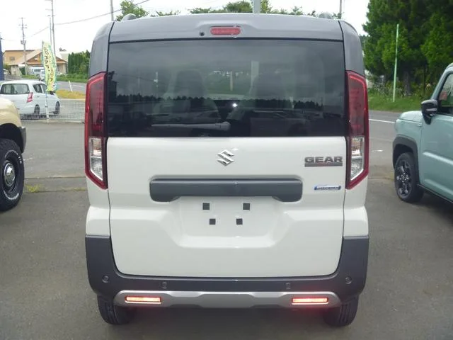 Suzuki SPACIA GEAR HYBRID XZ TURBO 2024 — миниатюра 3