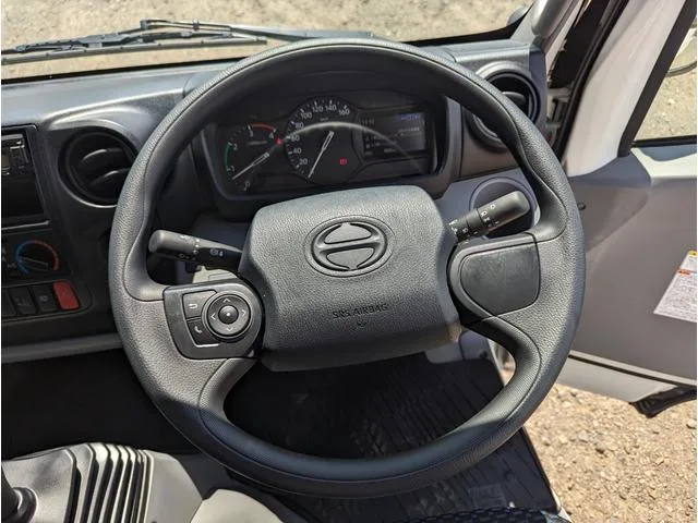 Hino DUTRO 2023 — миниатюра 5